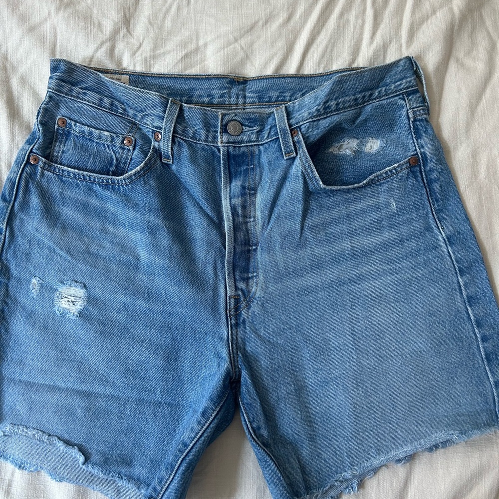 Levi’s 501® Original Fit Mid-Thigh Shorts